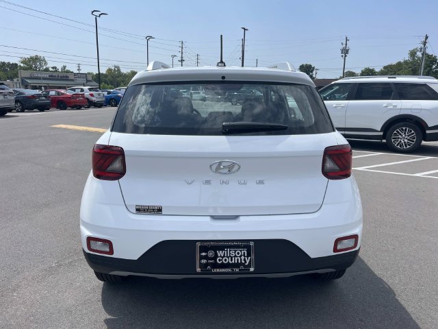 New 2026 Hyundai Venue SEL FWD image 4
