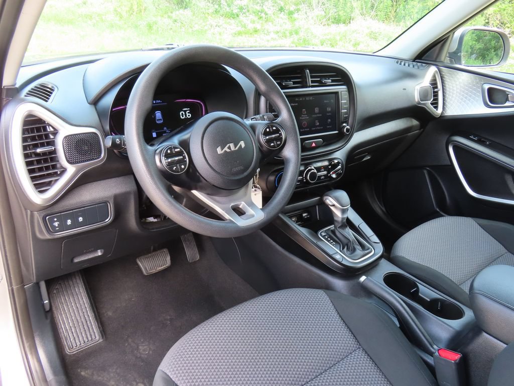 Certified 2024 Kia Soul LX w/ Option Group 015 FWD image 23
