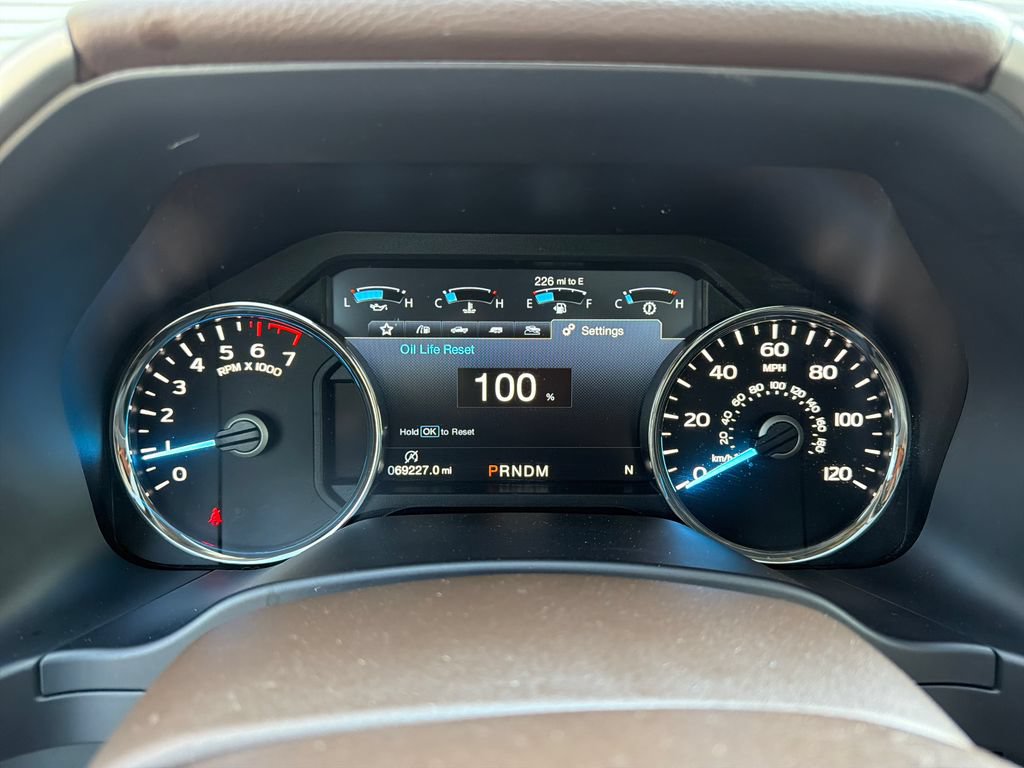 Used 2019 Ford F150 Lariat AWD/4WD image 16