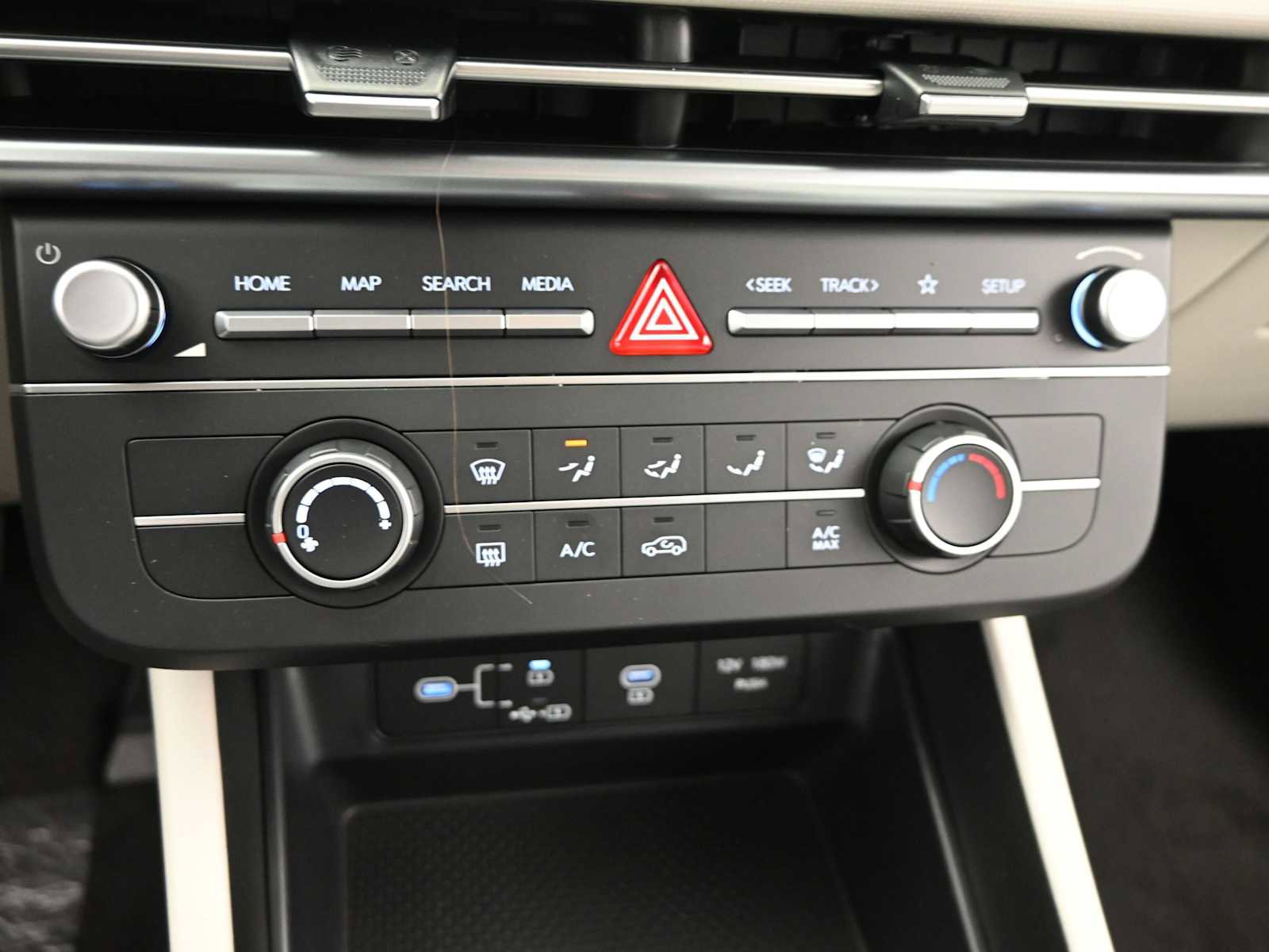 New 2026 Hyundai Tucson SE image 19