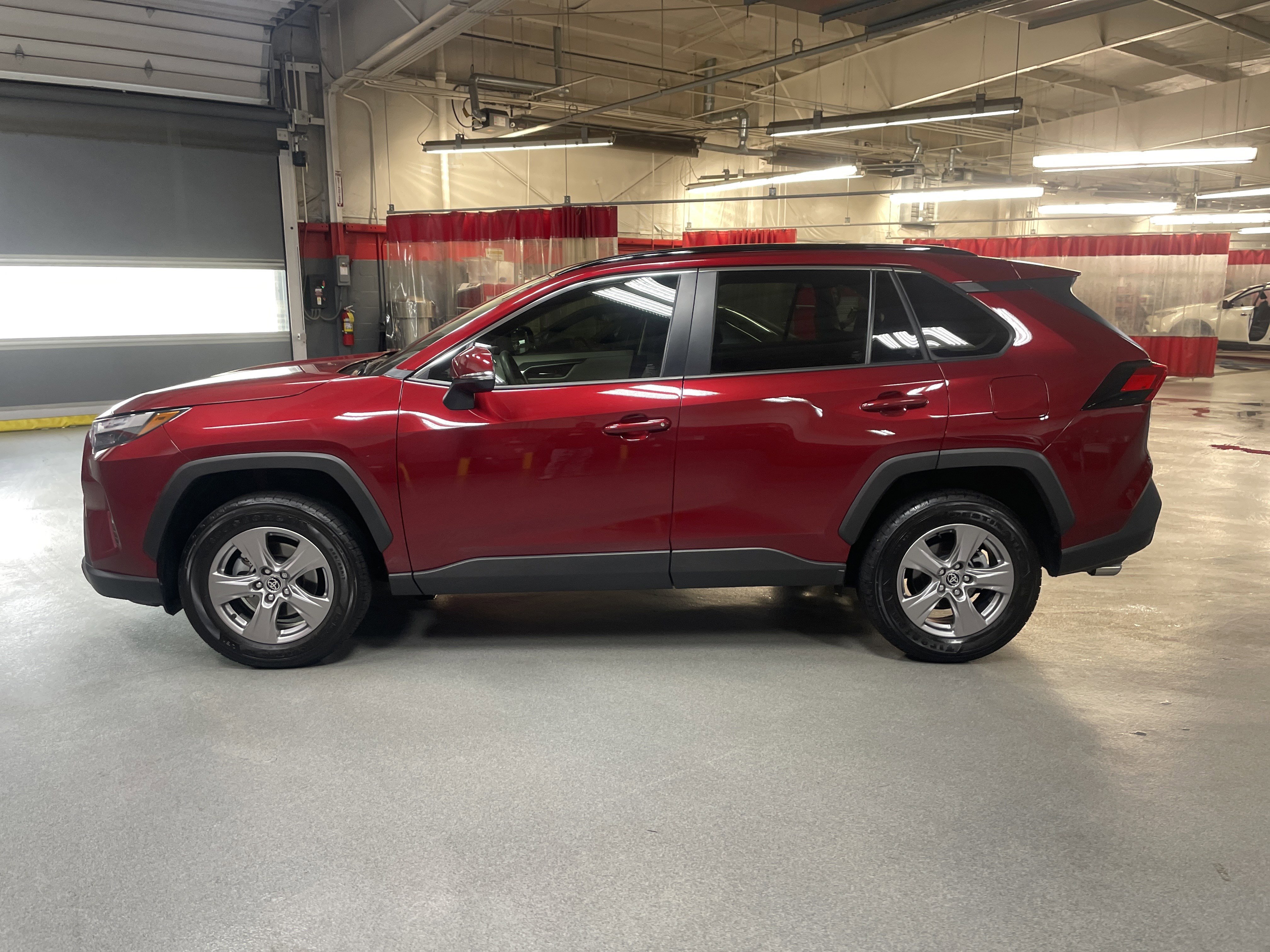 Used 2024 Toyota RAV4 XLE image 7