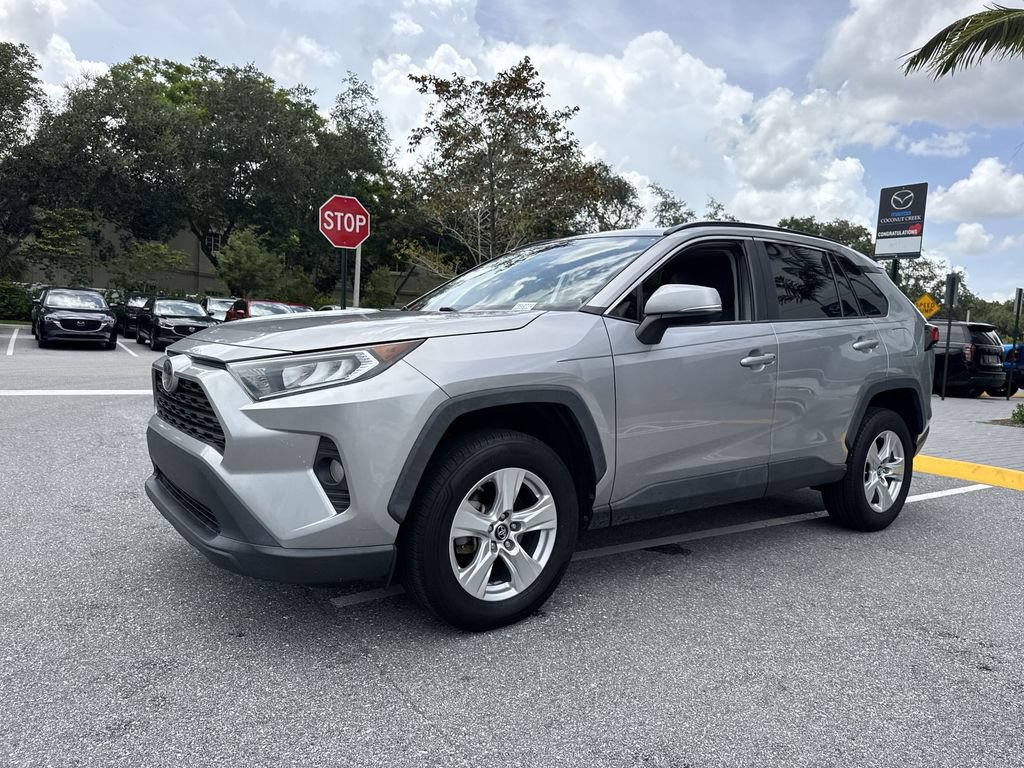 Used 2019 Toyota RAV4 XLE FWD image 28