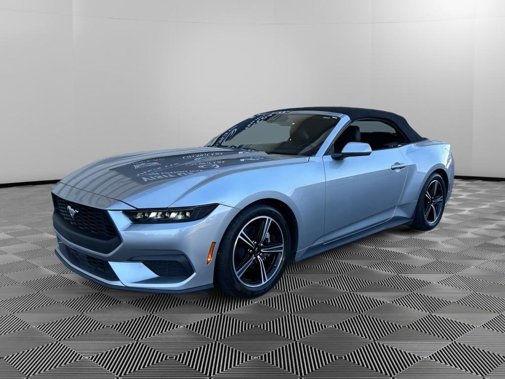 Used 2025 Ford Mustang Premium RWD image 8