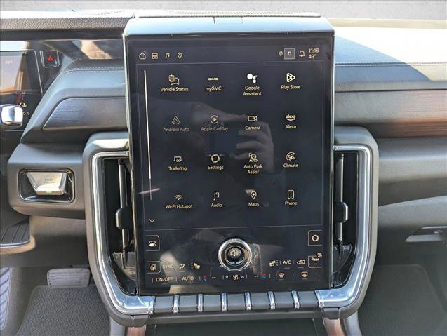 Used 2025 GMC Yukon Denali image 14