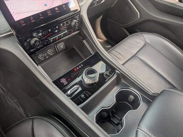 Used 2024 Jeep Grand Cherokee Limited 4xe w/ Luxury Tech Group II AWD/4WD image 15