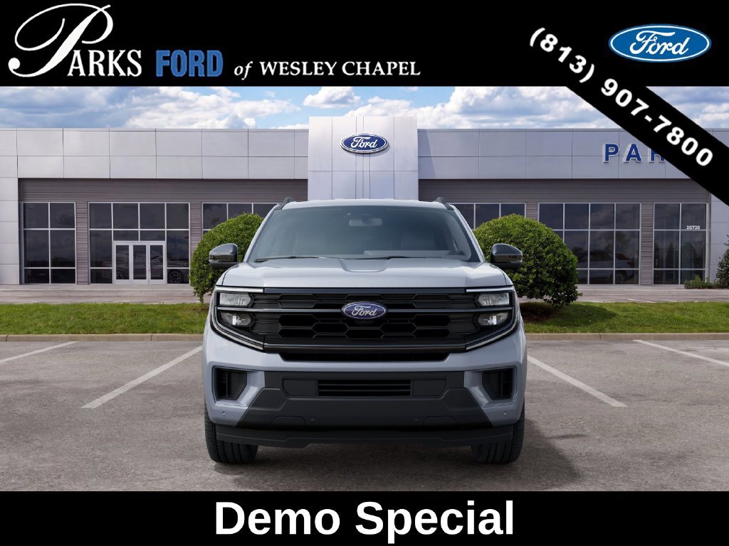 New 2027 Ford Expedition Active RWD image 3