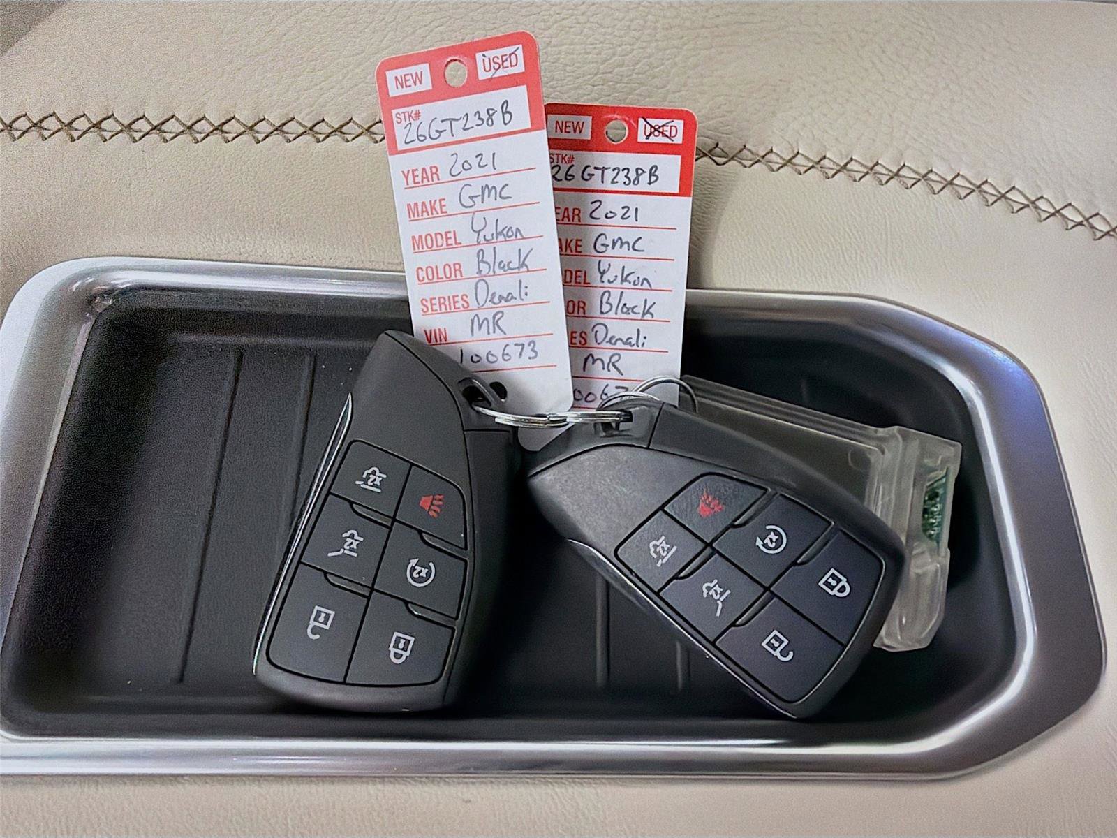 Used 2021 GMC Yukon Denali w/ Denali Ultimate Package image 37