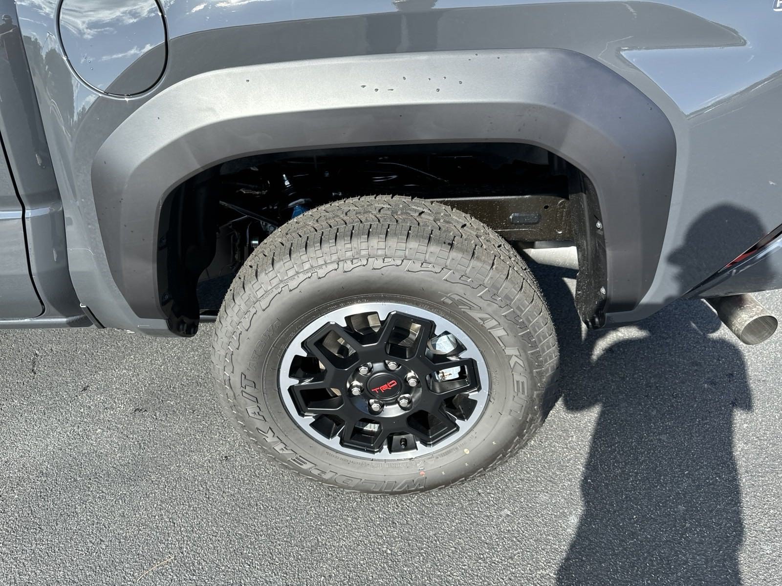 New 2024 Toyota Tacoma TRD Off-Road AWD/4WD image 12