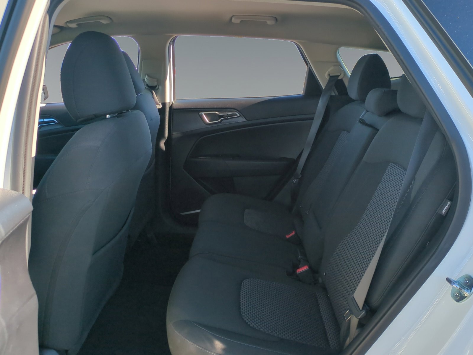 Used 2024 Kia Sportage LX image 13