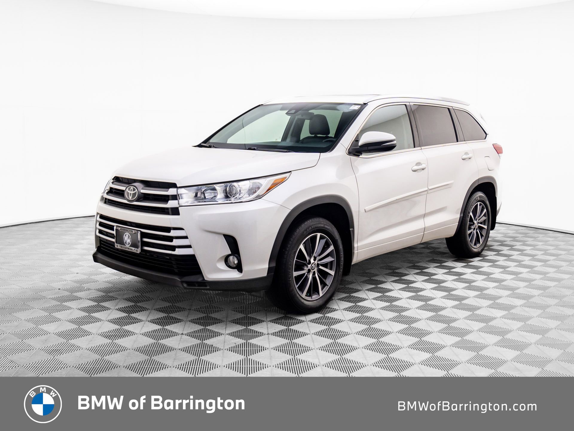 Used 2018 Toyota Highlander SE