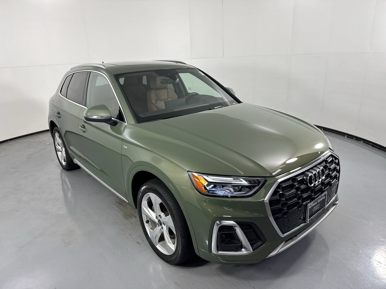 Used 2023 Audi Q5 2.0T Premium Plus w/ Premium Plus Package AWD/4WD image 33