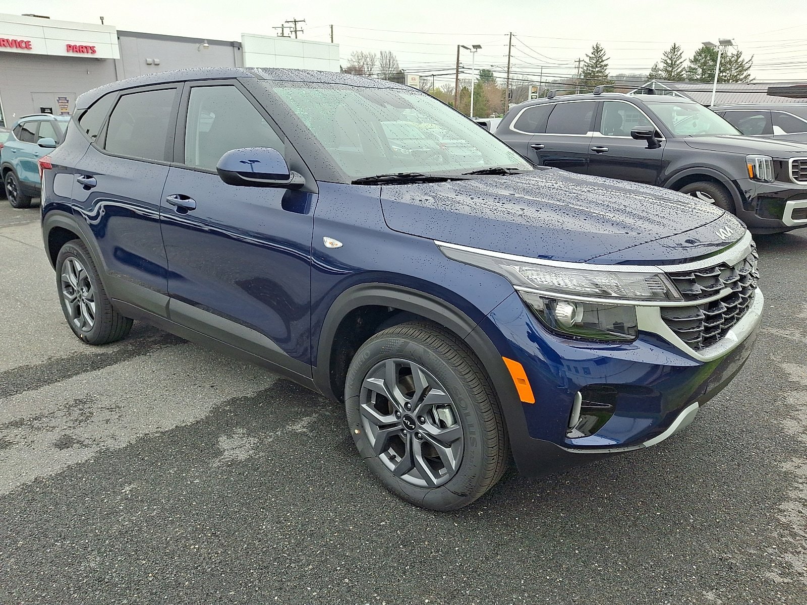 New 2026 Kia Seltos LX image 2
