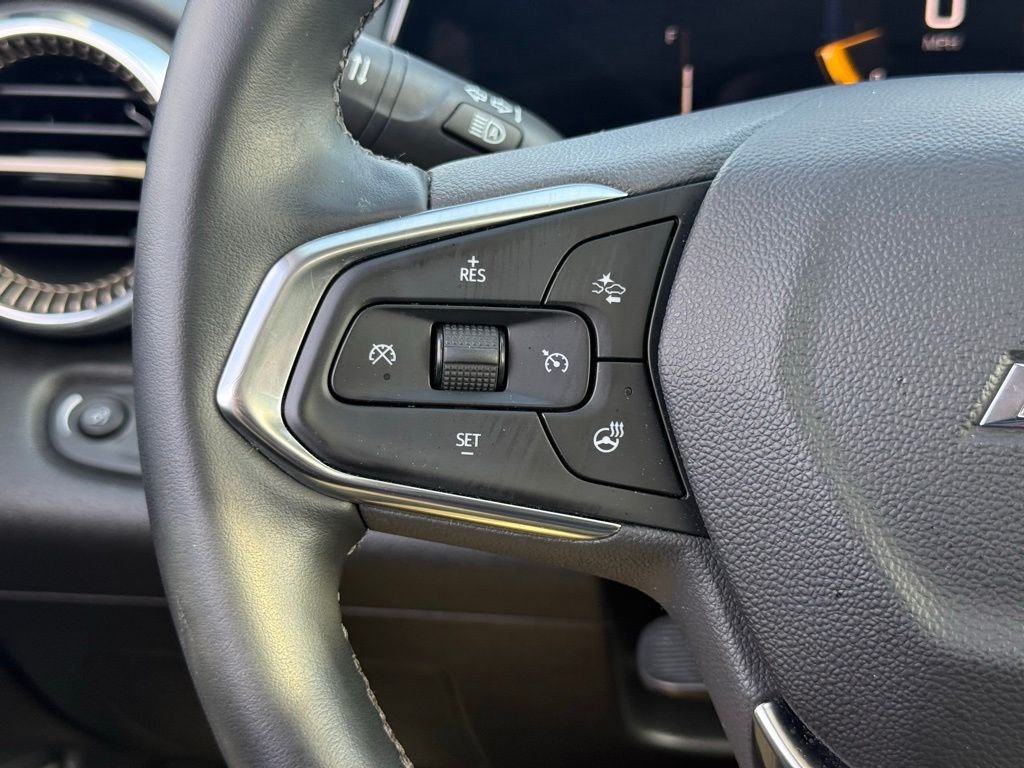 Used 2024 Chevrolet Trax ACTIV w/ Sunroof Package FWD image 30