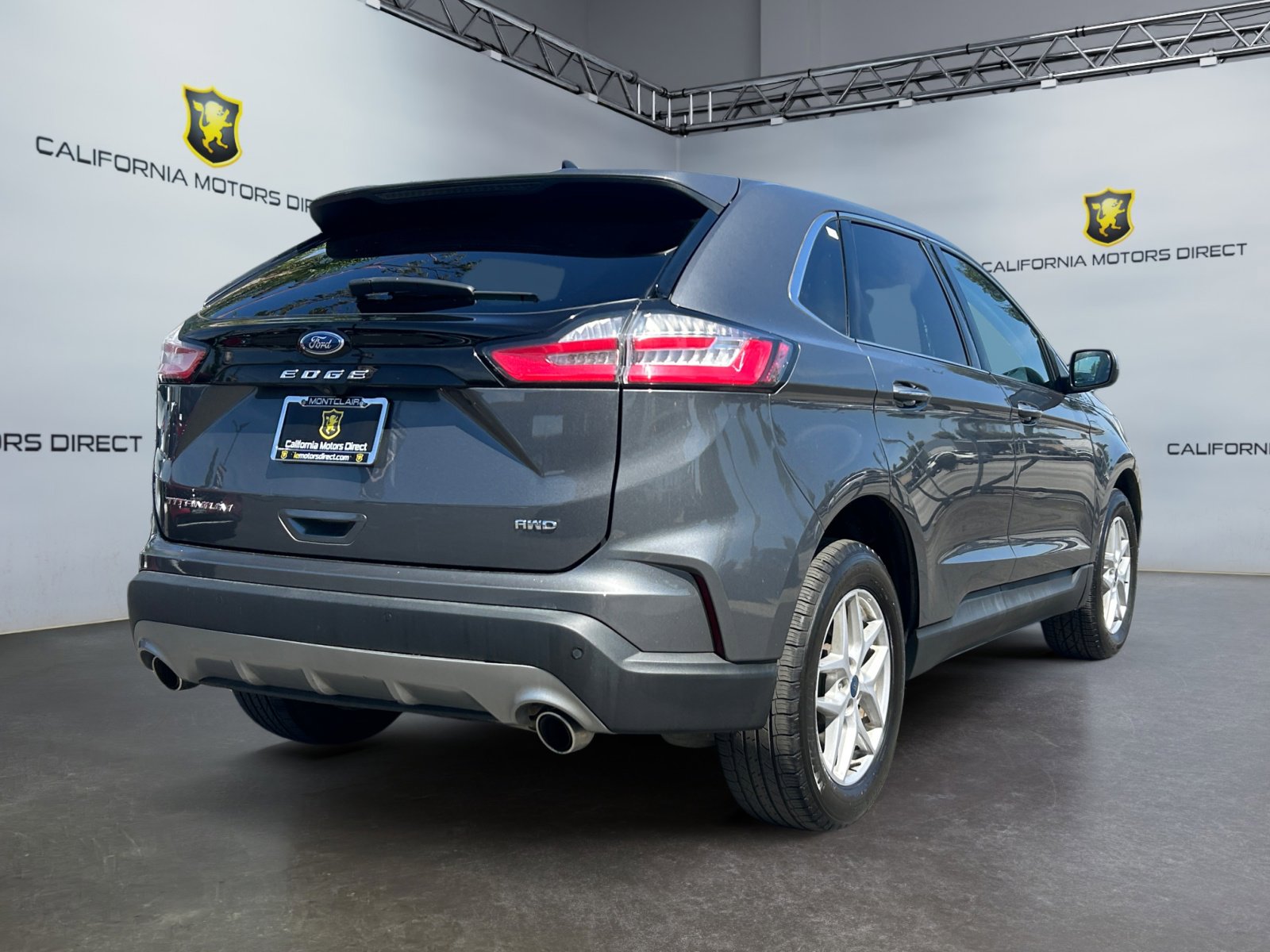 Used 2023 Ford Edge Titanium AWD/4WD image 5
