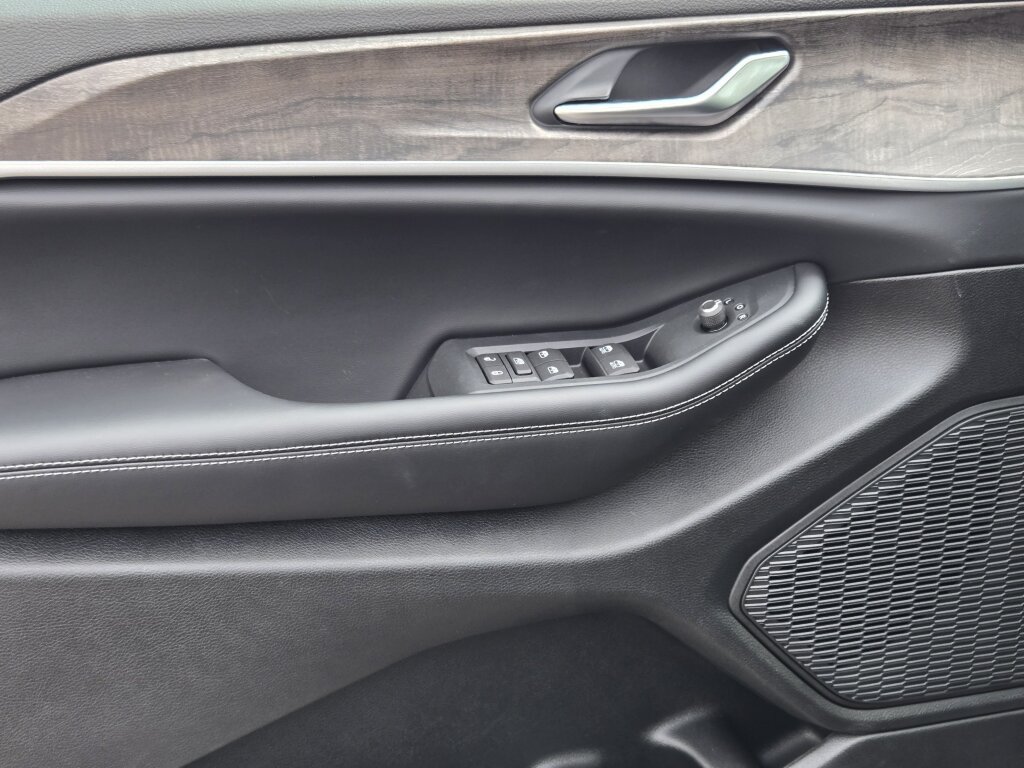 New 2027 Jeep Grand Cherokee Altitude AWD/4WD image 7