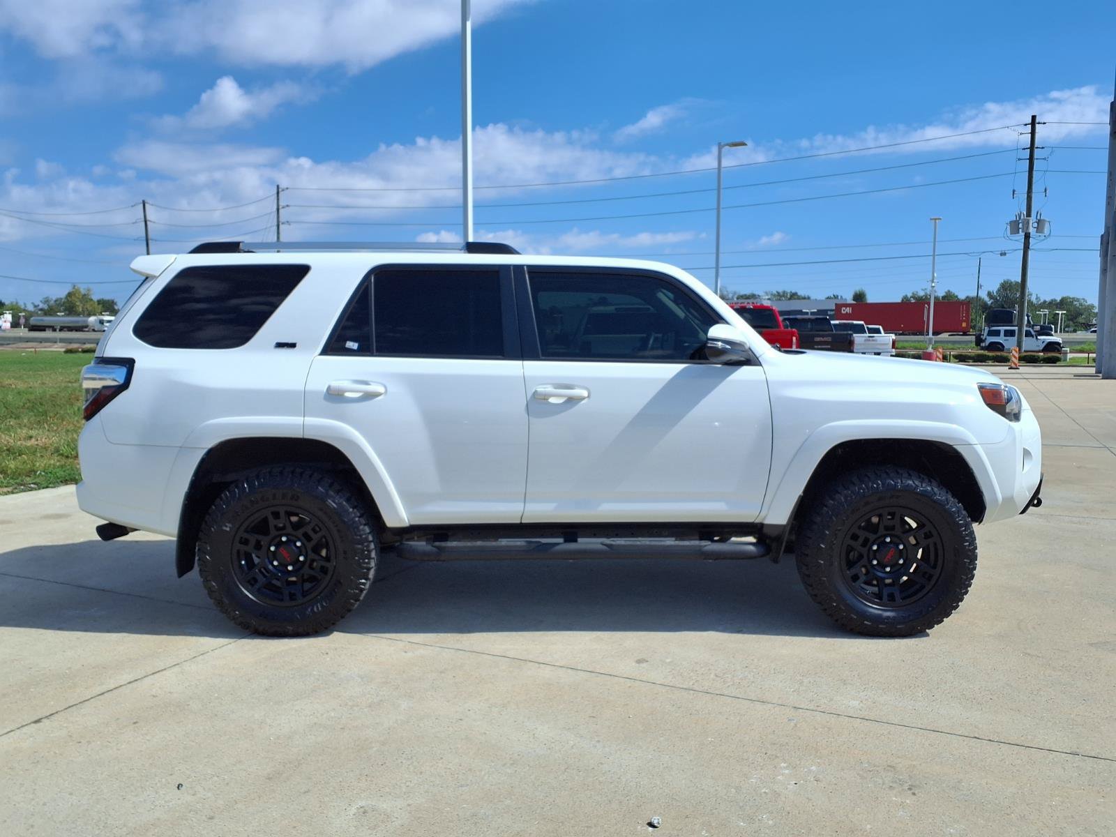 Certified 2021 Toyota 4Runner SR5 Premium w/ Moonroof Package AWD/4WD image 5