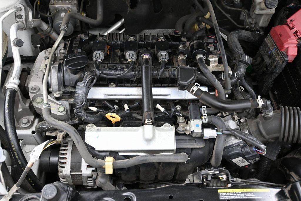 Used 2020 Nissan Kicks SR w/ SR Premium Package image 40
