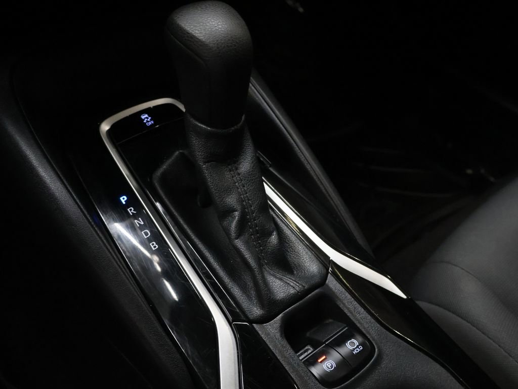 Used 2022 Toyota Corolla LE image 23