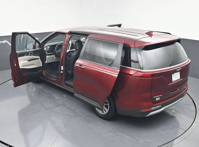 Used 2024 Kia Carnival LX FWD image 40