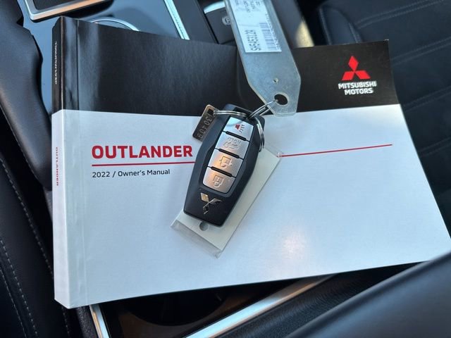 Used 2022 Mitsubishi Outlander SE image 38