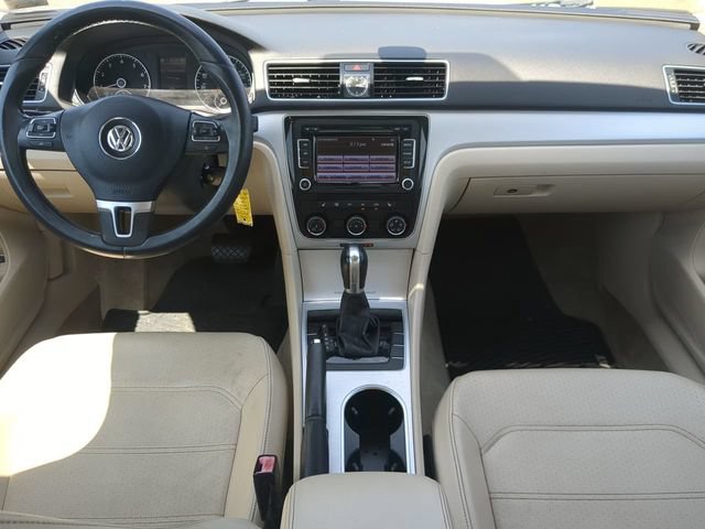 Used 2013 Volkswagen Passat 2.5 SE FWD image 13