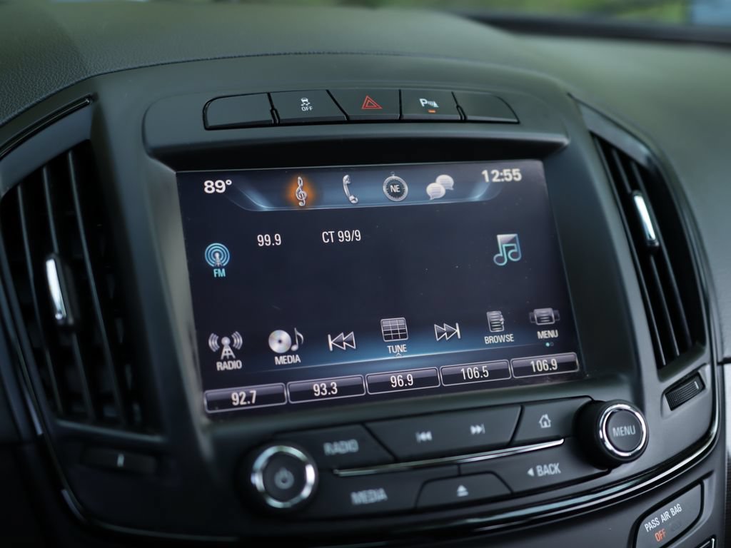 Used 2016 Buick Regal Premium FWD image 12