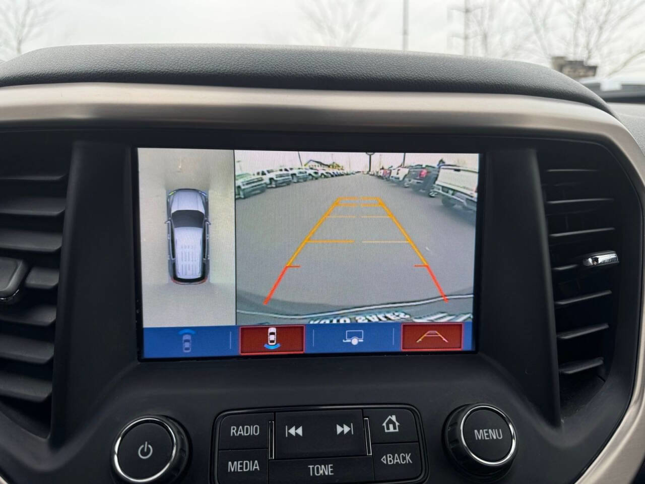 Used 2018 GMC Acadia Denali image 25