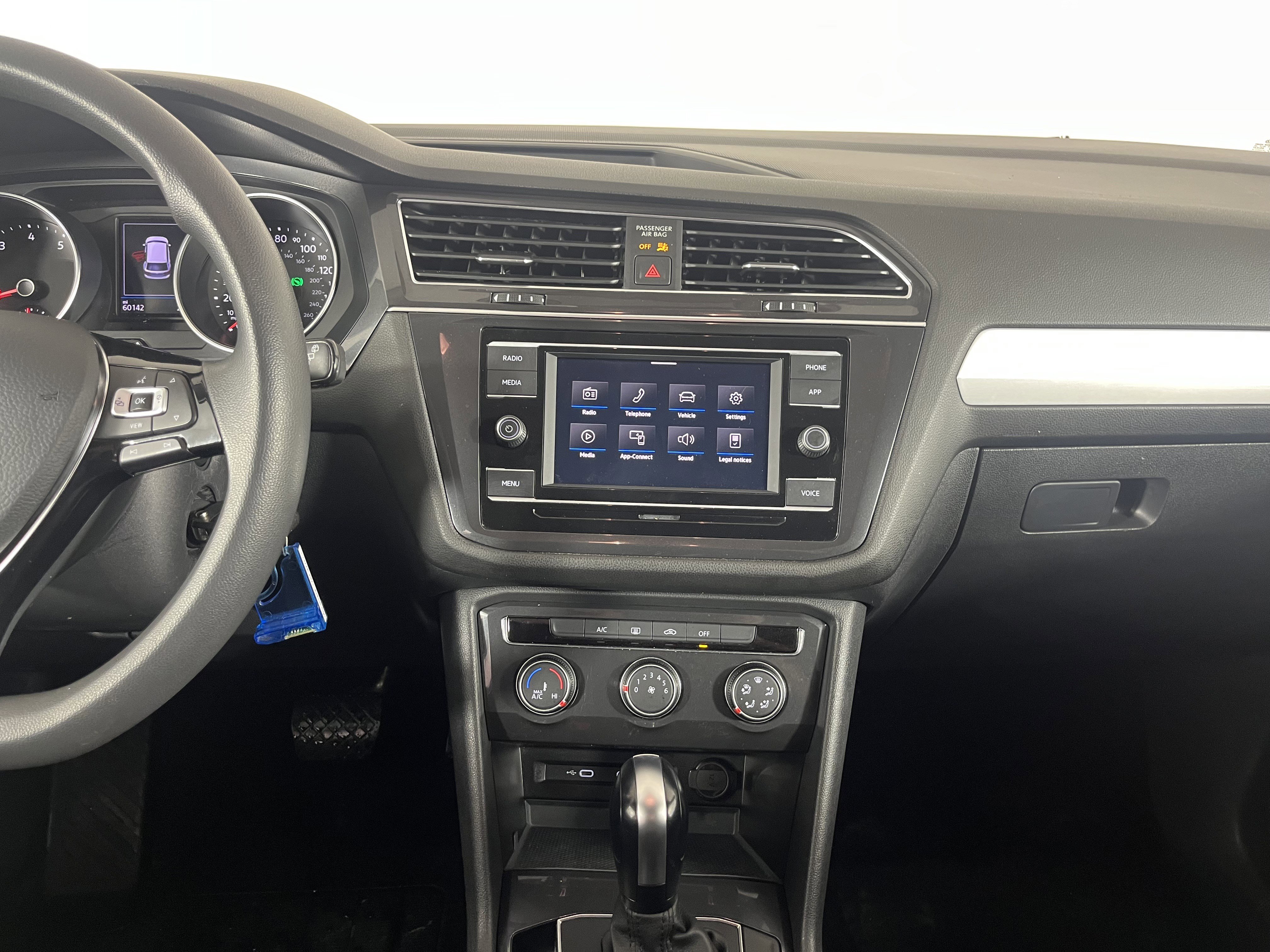 Used 2021 Volkswagen Tiguan S image 14