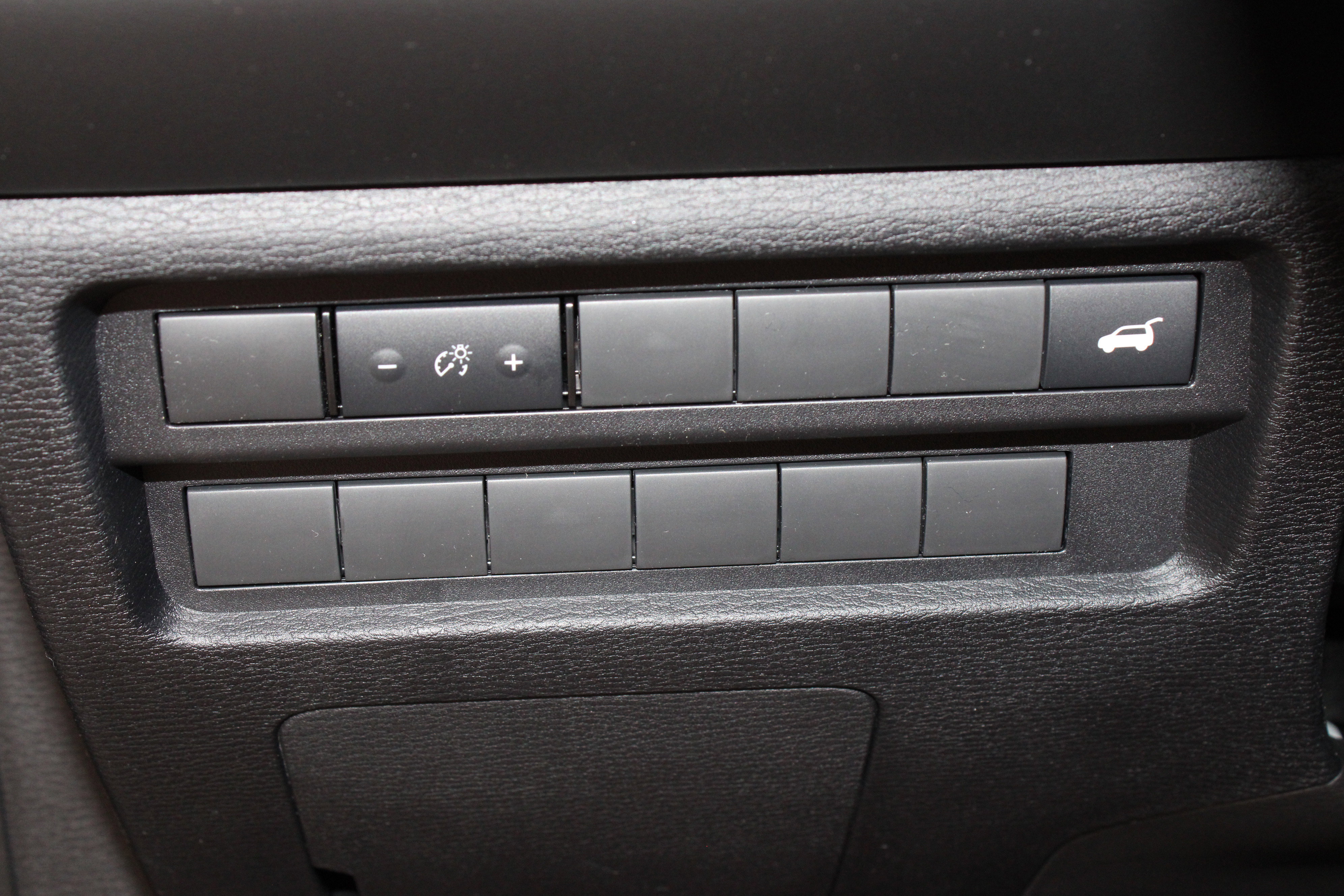 New 2025 Mitsubishi Outlander SE image 19