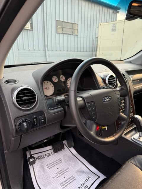 Used 2006 Ford Freestyle Limited AWD/4WD image 13