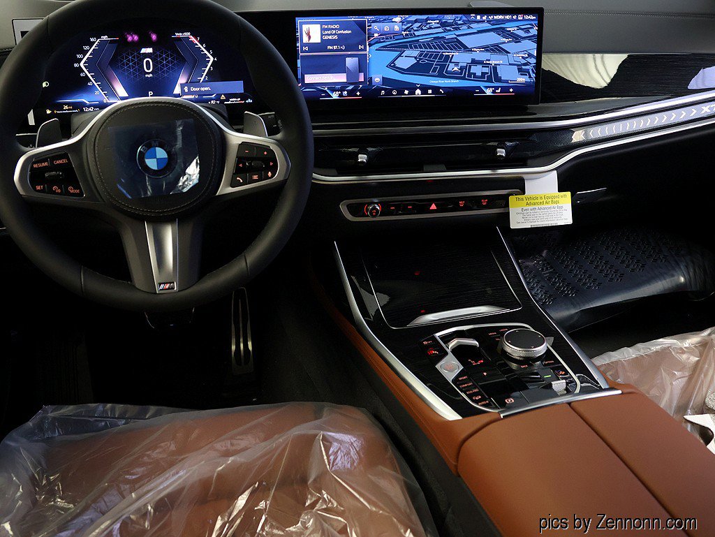 Used 2027 BMW X7 xDrive40i w/ M Sport Package AWD/4WD image 17