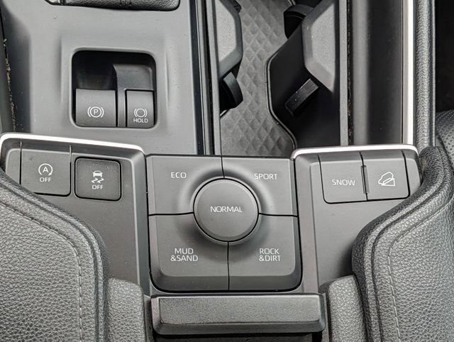 Used 2024 Toyota Grand Highlander AWD image 16