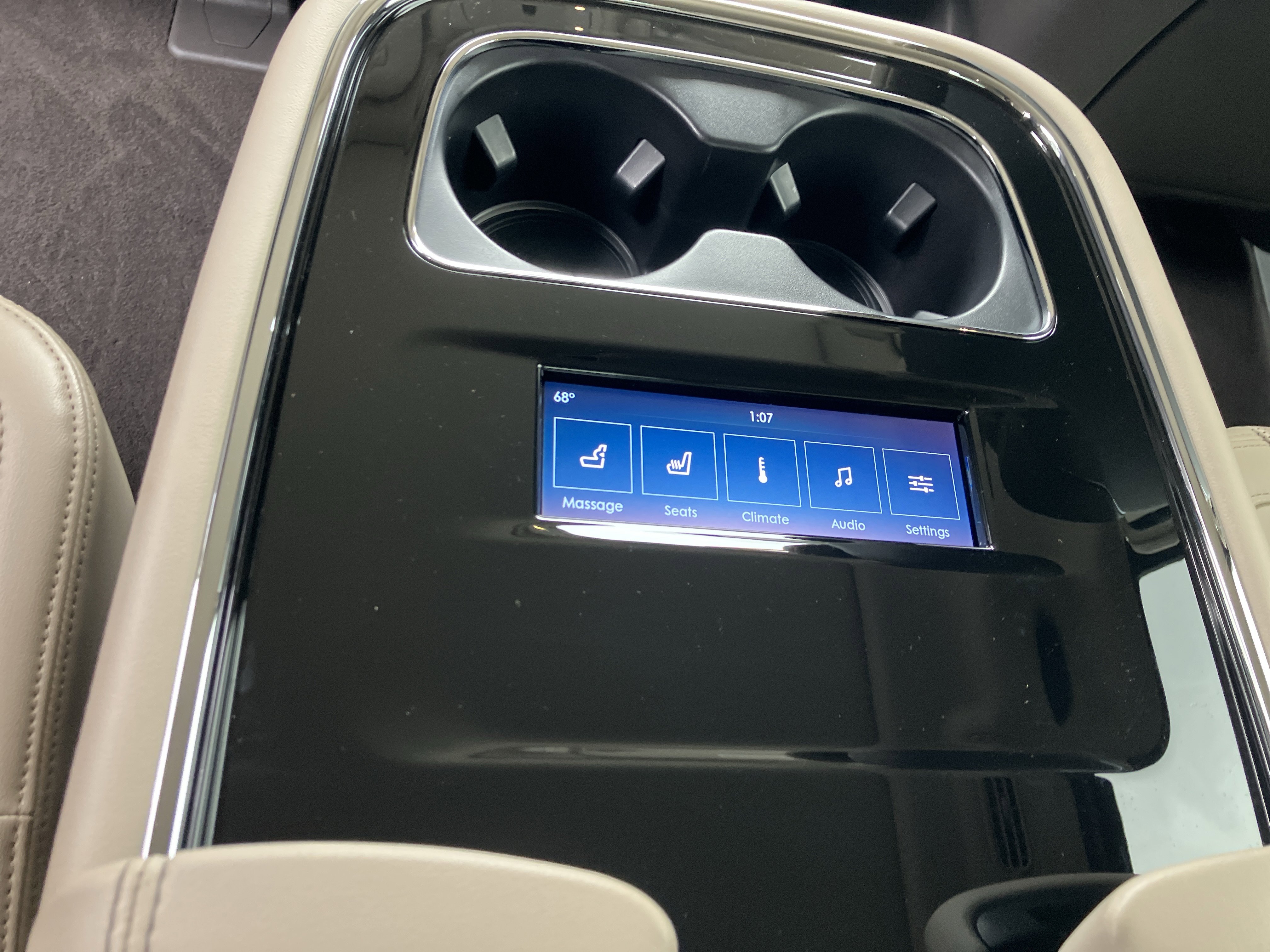 Used 2024 Lincoln Navigator Reserve image 19