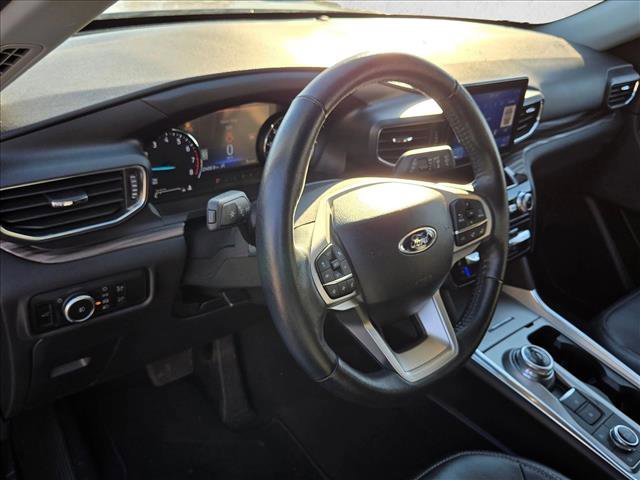 Used 2023 Ford Explorer Limited image 10