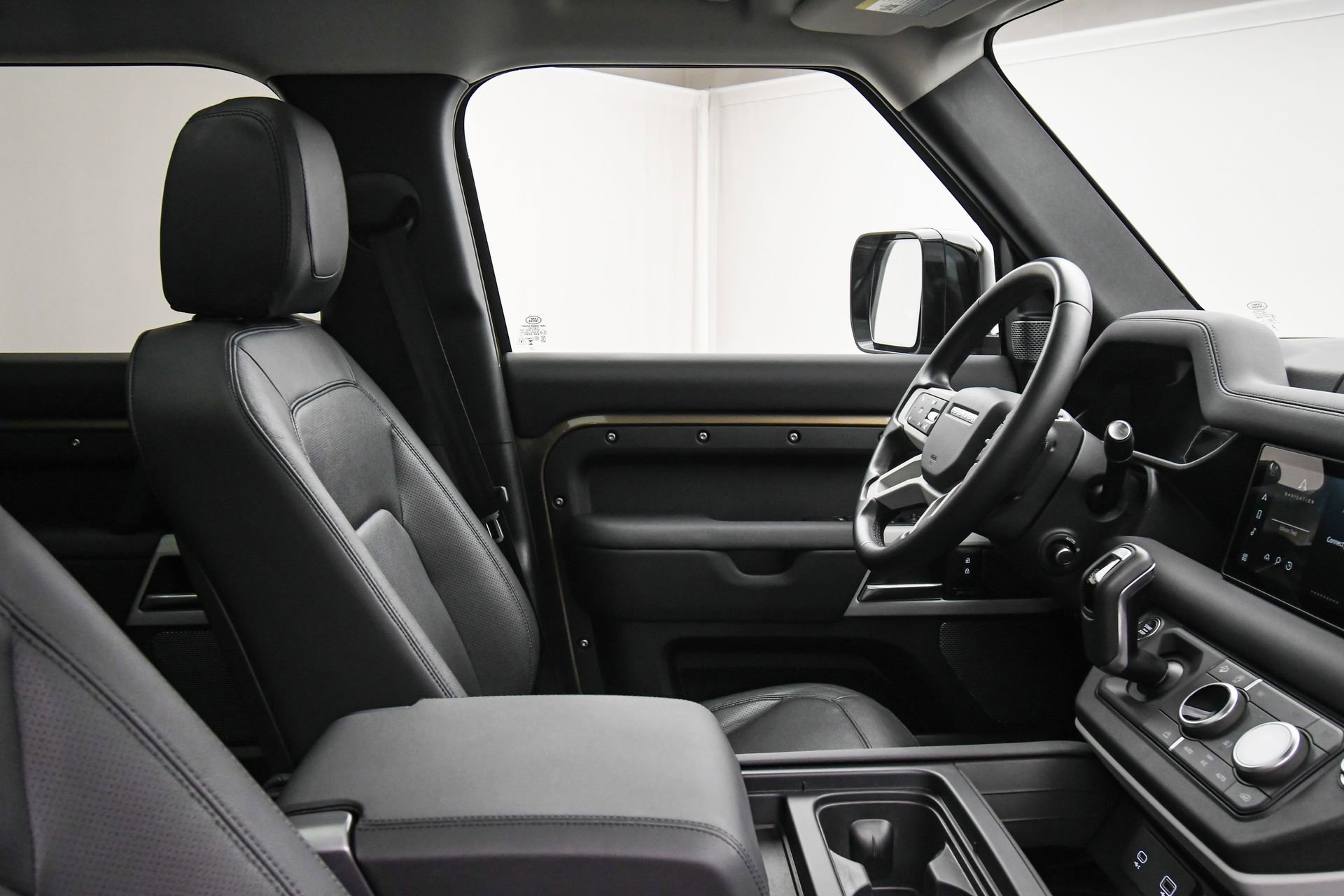 Used 2024 Land Rover Defender 110 S image 43