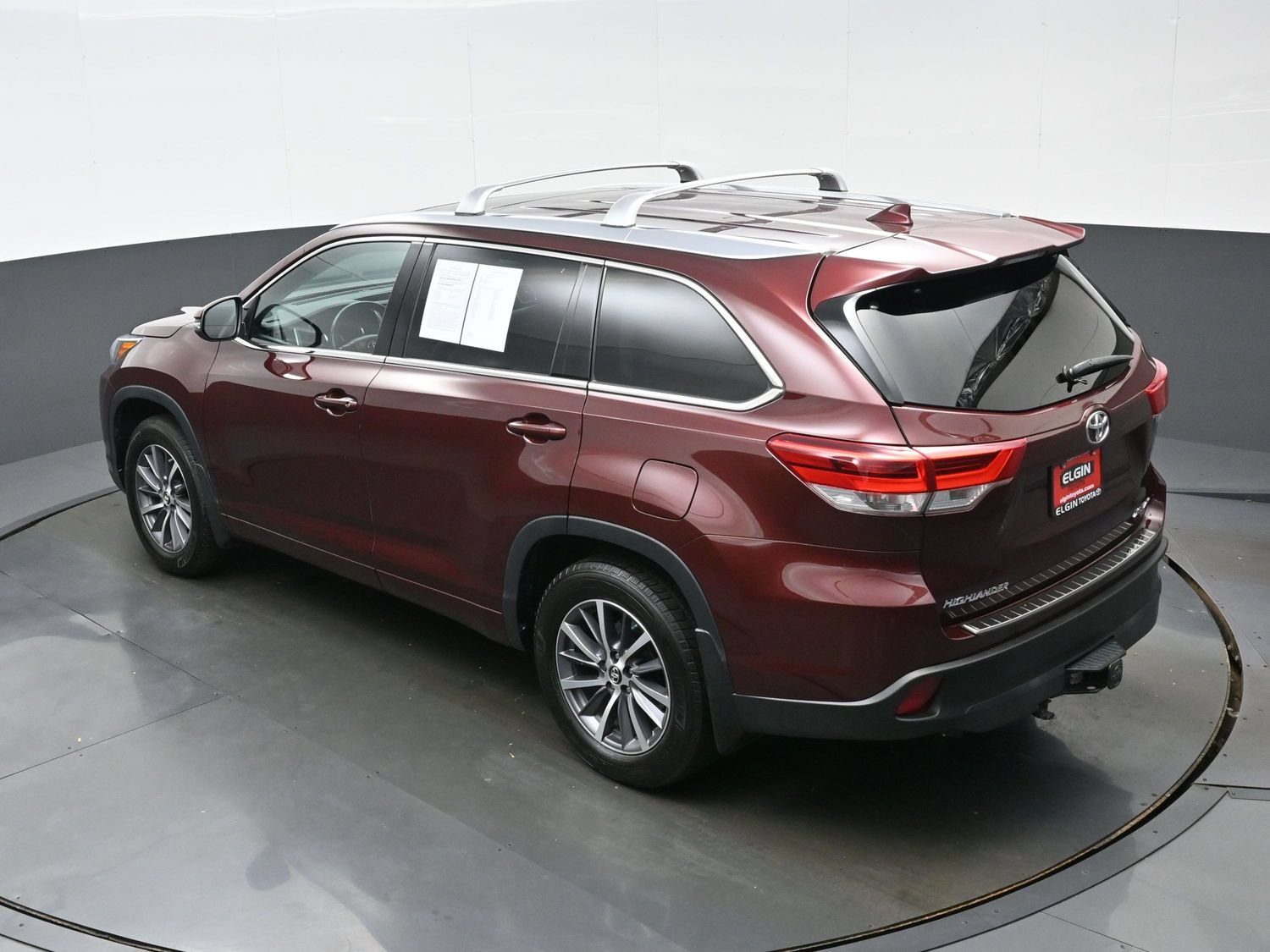 Used 2018 Toyota Highlander XLE AWD/4WD image 41
