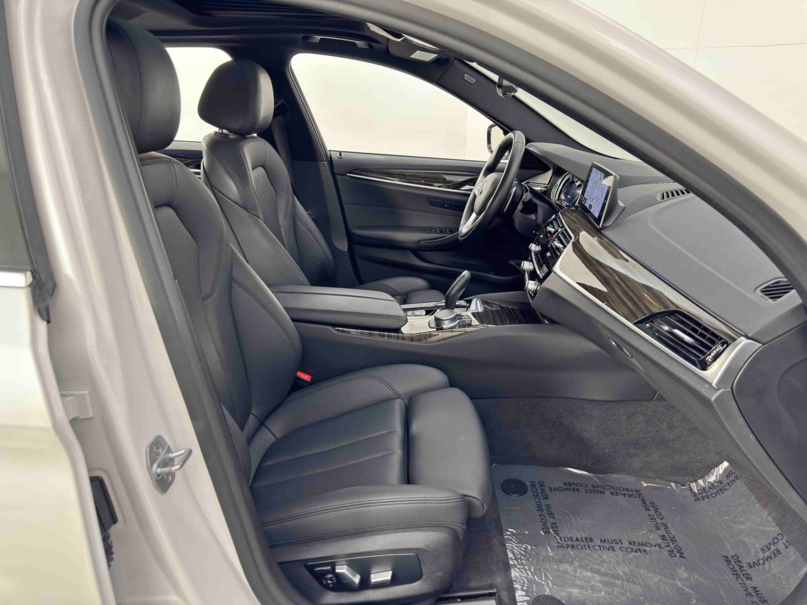 Used 2018 BMW 530e image 15