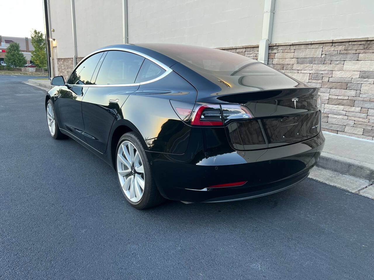 Used 2018 Tesla Model 3 Long Range AWD/4WD image 4