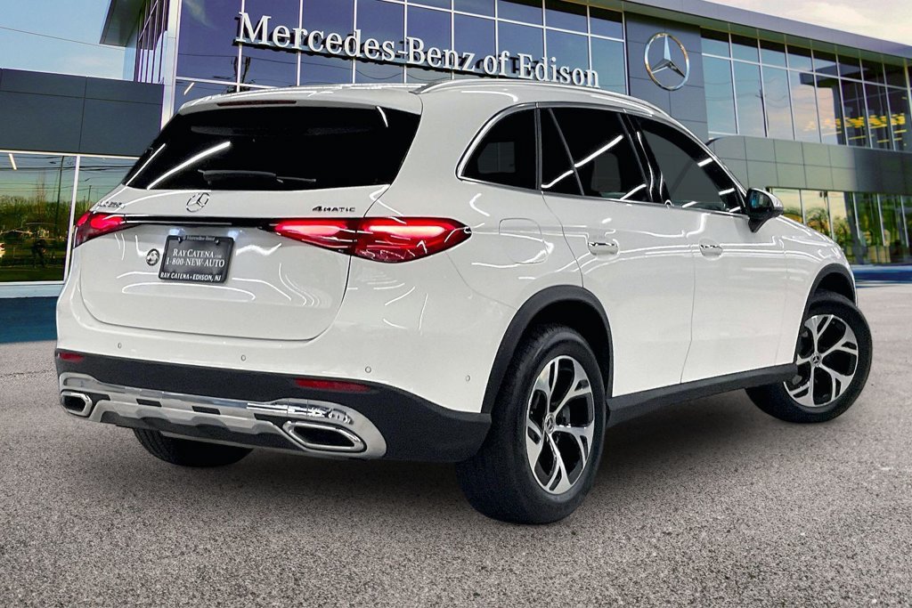 Certified 2025 Mercedes-Benz GLC 350e 4MATIC image 10