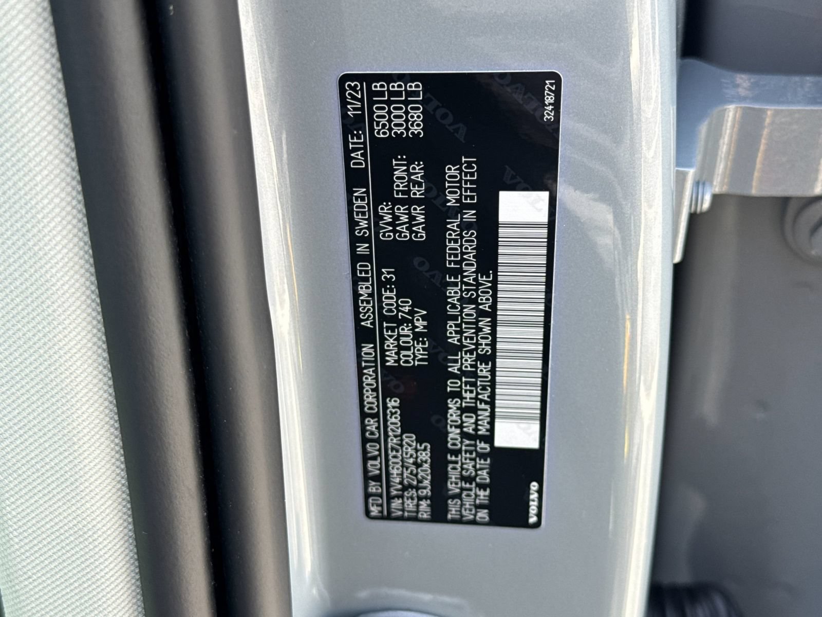 Certified 2024 Volvo XC90 T8 Plus w/ Protection Package Premier AWD/4WD image 34