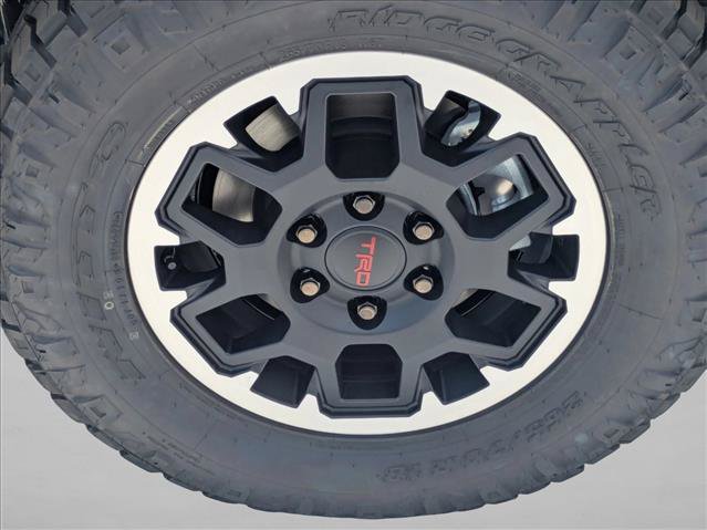 New 2026 Toyota 4Runner TRD Off-Road Premium AWD/4WD image 10