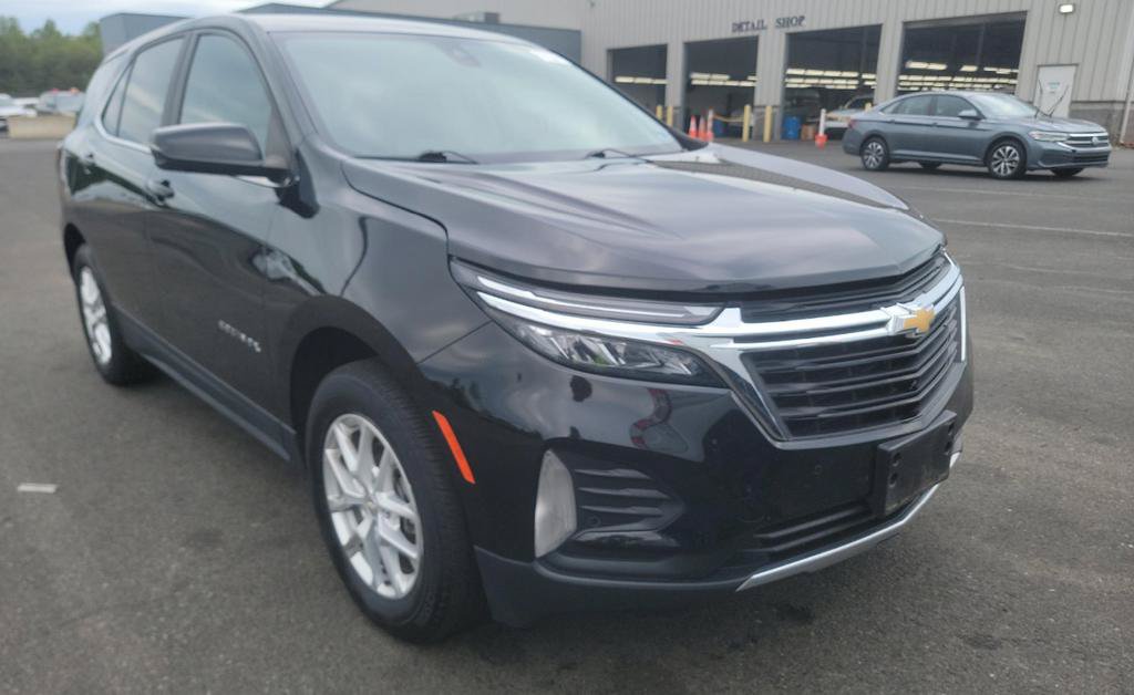 Certified 2023 Chevrolet Equinox LT AWD/4WD image 2