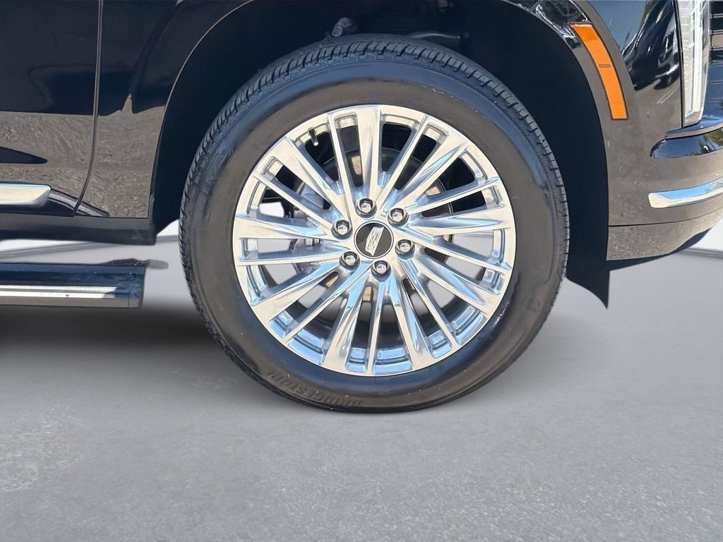 Certified 2026 Cadillac Escalade ESV Luxury AWD/4WD image 37
