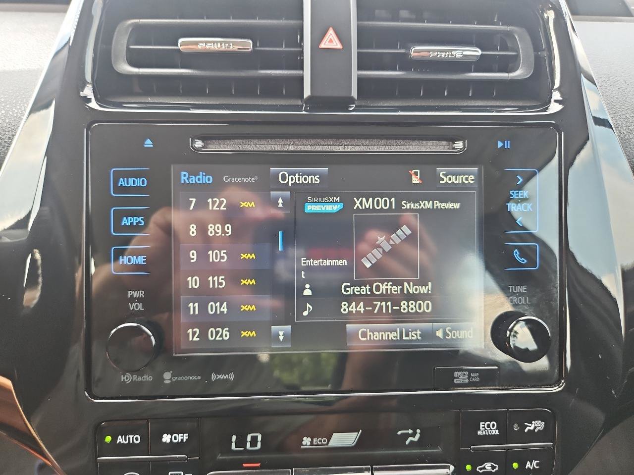 Used 2017 Toyota Prius Three Touring FWD image 33