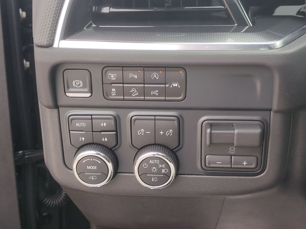 Used 2025 Chevrolet Tahoe RST w/ RST Capability Package image 25