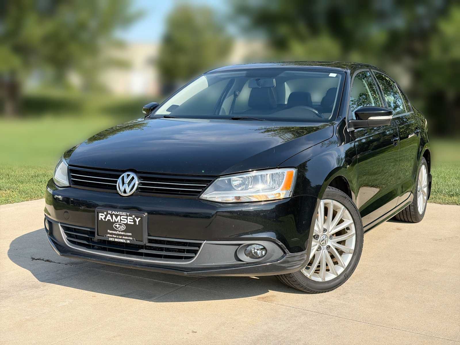 Used 2013 Volkswagen Jetta SEL