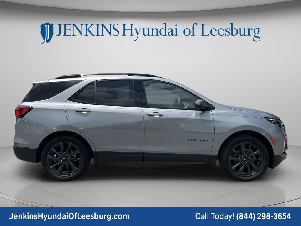 Used 2023 Chevrolet Equinox RS w/ RS Leather Package FWD image 2