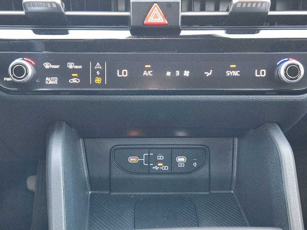 New 2026 Kia Sportage X-Line w/ X-Line Technology Package image 14