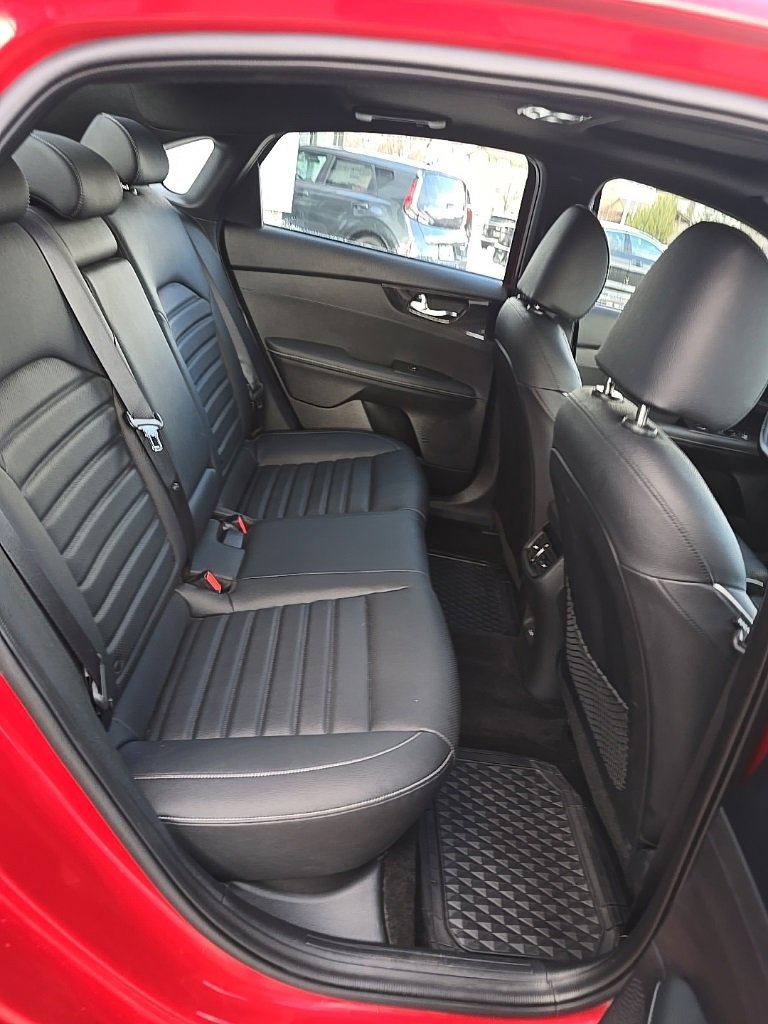 Used 2024 Kia Forte GT-Line w/ GT-Line Premium Package image 11