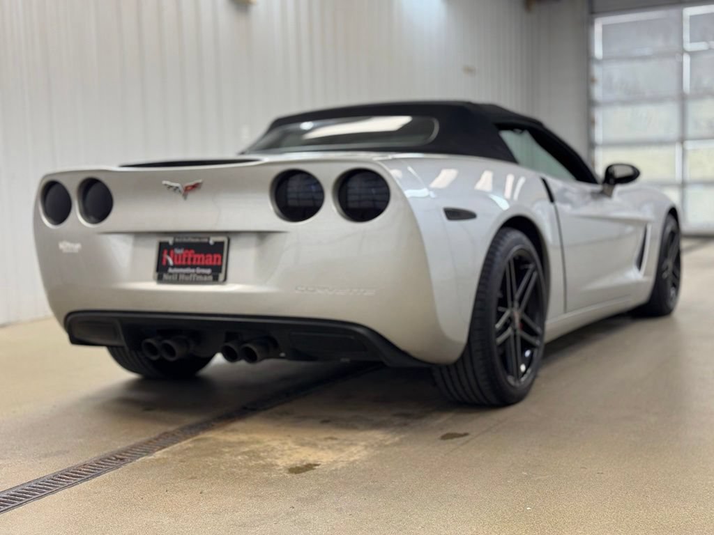 Used 2005 Chevrolet Corvette Convertible w/ Preferred Equipment Group RWD image 5